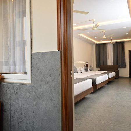 Hotel Shri Devi Comforts Inn Bhatkal エクステリア 写真