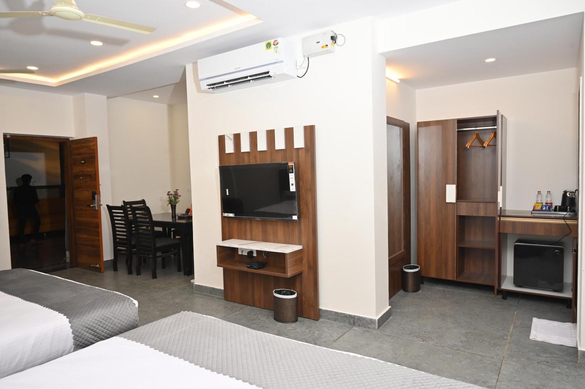 Hotel Shri Devi Comforts Inn Bhatkal エクステリア 写真