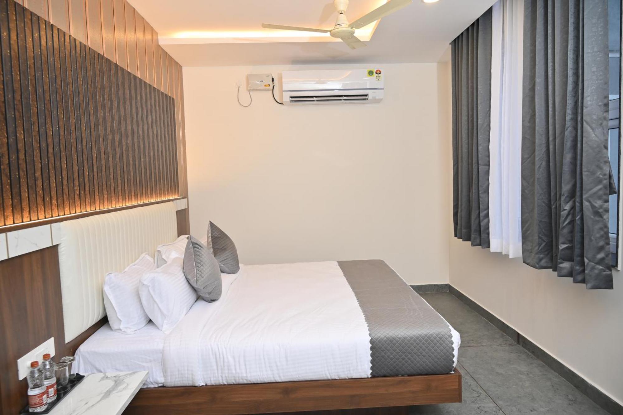 Hotel Shri Devi Comforts Inn Bhatkal エクステリア 写真